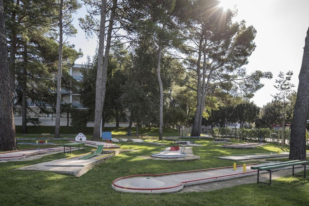 Falkensteiner Hotel Park Punat Exteriör bild